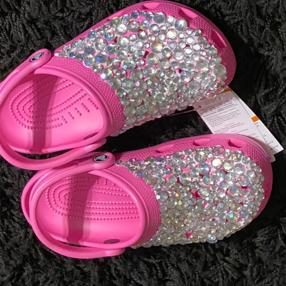 crocs